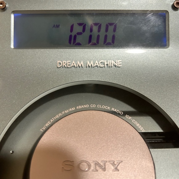 Vintage SONY Dream Machine ICF-CD855V - Picture 4 of 11